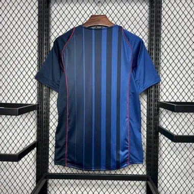 Camisa retro azul do Barcelona (jogo fora de casa) da época 04-05