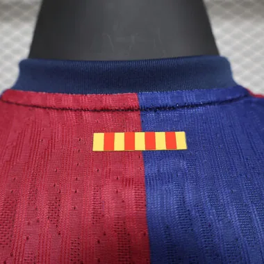 24-25 Camisola do Coldplay, patrocinador local do Barcelona, versão de jogador