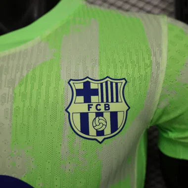 Camisa de jogo fora de casa da terceira equipa do Barcelona, 24-25 (Patrocinador principal)