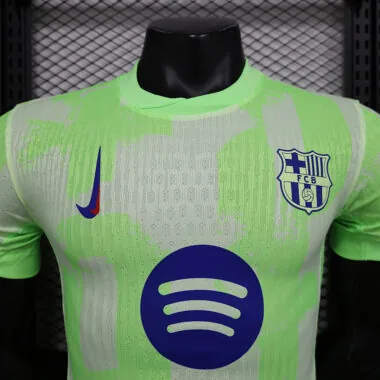 Camisa de jogo fora de casa da terceira equipa do Barcelona, 24-25 (Patrocinador principal)