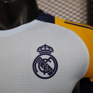 24-25 Real Madrid Pre-match player version jersey