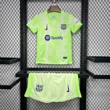 Equipamento infantil verde do Barcelona, 24-25, tamanho 3