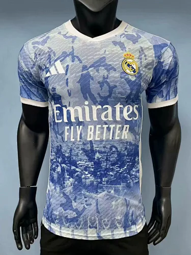 Camiseta del Real Madrid azul claro, versión especial para jugadores, 24-25