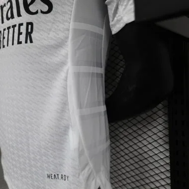 Camiseta del Real Madrid, versión para jugador, para partidos en casa, 24-25