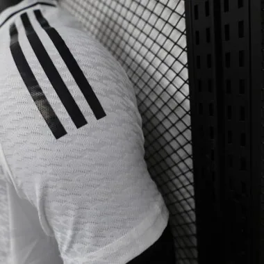 Camiseta del Real Madrid, versión para jugador, para partidos en casa, 24-25