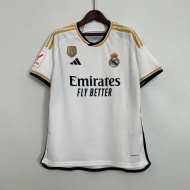 Maillot domicile du Real Madrid, version « dernier match », 23-24