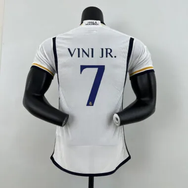 Maillot domicile du Real Madrid, version « dernier match », 23-24