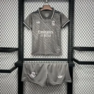 24-25 Terza divisa da trasferta del Real Madrid per bambini, nera