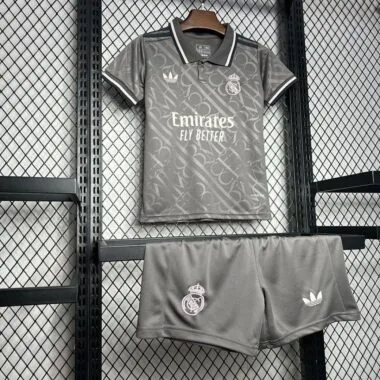 24-25 Terza divisa da trasferta del Real Madrid per bambini, nera