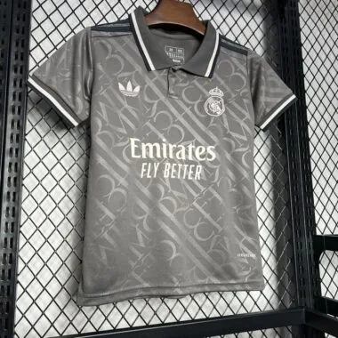 24-25 Terza divisa da trasferta del Real Madrid per bambini, nera