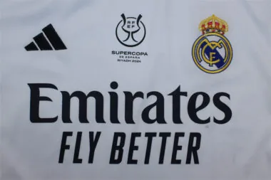 Maglia da casa del Real Madrid per la finale della Supercoppa del 24-25