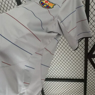 03-04 Barcelona away retro jersey