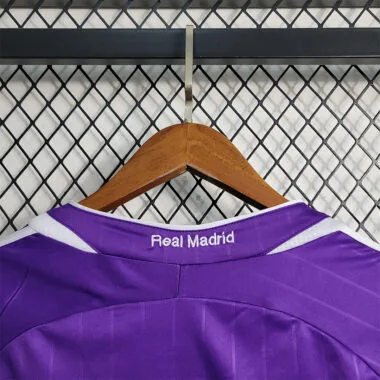 06-07 Real Madrid away Purple (S-XXL)