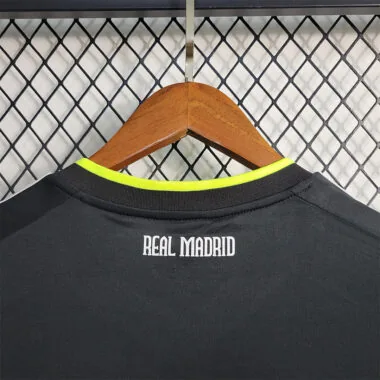 10-11 Real Madrid (à l'extérieur)