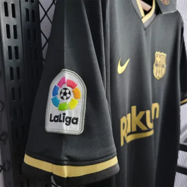 20-21 Barcelona third away