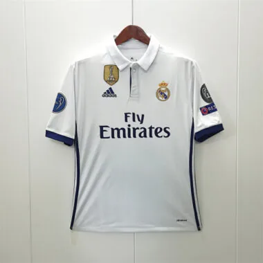 16-17 Real Madrid (em casa)