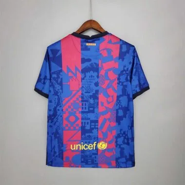 21-22 Barcelona third away