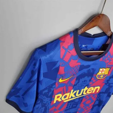 21-22 Barcelona third away