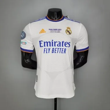 21-22 Real Madrid, versão para jogador (jogo em casa)