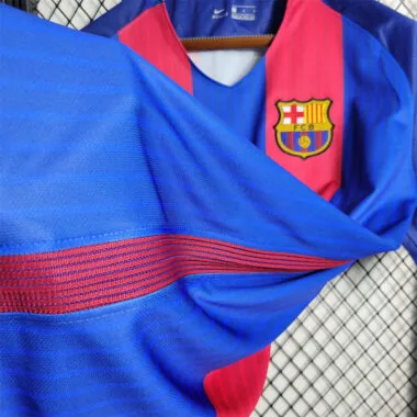 16-17 Barcelona home