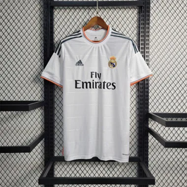 13-14 Real Madrid (em casa)