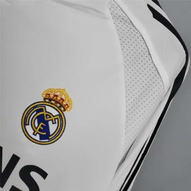 Camisola de manga comprida do Real Madrid para jogos em casa, 05-06