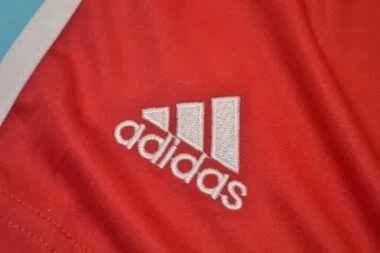 11-12 Short rouge du Real Madrid