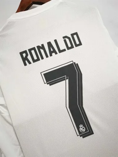 Maillot domicile blanc à manches longues du Real Madrid 15-16