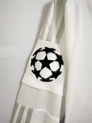 Maillot domicile blanc à manches longues du Real Madrid 15-16
