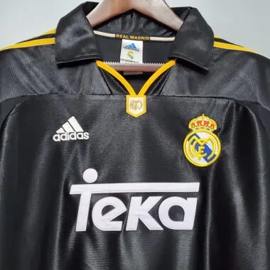 98-99 Real Madrid away