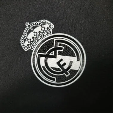 Camisa de manga comprida do Real Madrid para jogos fora de casa, 16-17