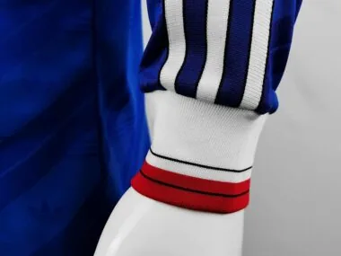 Camisa azul de manga comprida do Manchester United para jogos fora de casa, versão de jogador, 86-88