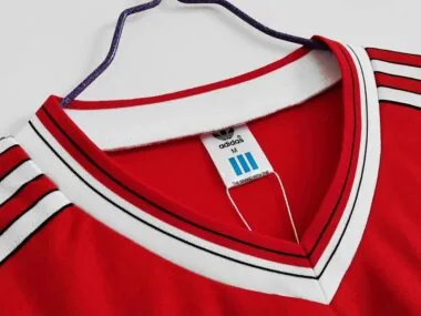 Camisa de manga comprida do Manchester United (jogos em casa) 86-88