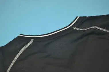 00-02 Camisola preta de manga comprida do Manchester United para jogos fora de casa