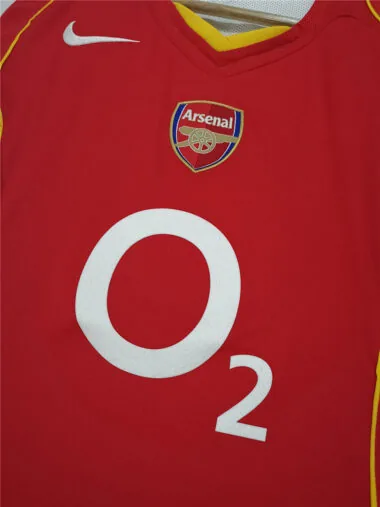 04-05 Camisola vermelha de manga comprida do Arsenal (jogo em casa)