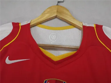 04-05 Camisola vermelha de manga comprida do Arsenal (jogo em casa)
