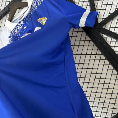 Camiseta retro de visitante de Fernández de la temporada 93-94