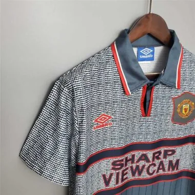 94-96 Manchester United away
