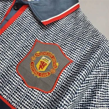 94-96 Manchester United away