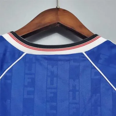 88-89 Manchester United away blue