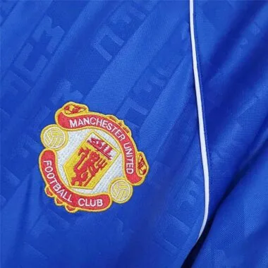 88-89 Manchester United away blue