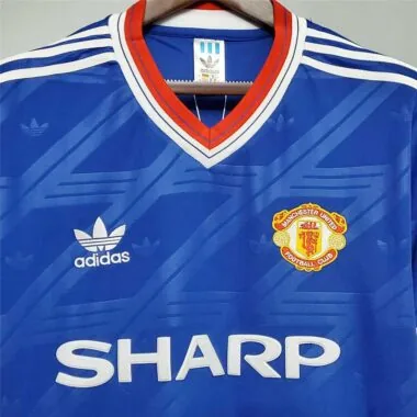 86-88 Manchester United away