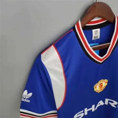 85-86 Manchester United away