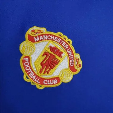 85-86 Manchester United away