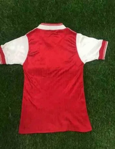 84-85, el Arsenal en casa