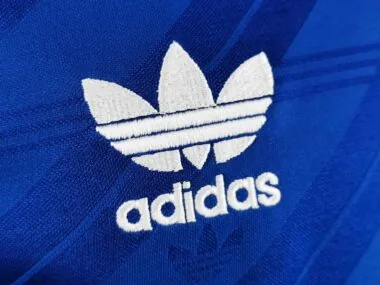 Camisa azul de manga comprida do Manchester United para jogos fora de casa, 86-88