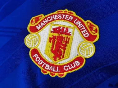 Camisa azul de manga comprida do Manchester United para jogos fora de casa, 86-88