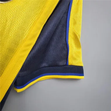 99-00 Arsenal away