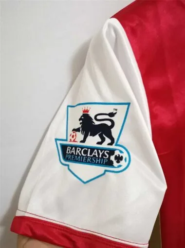 Maillot rouge domicile d'Arsenal 06-07