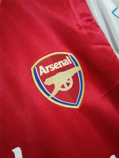 Maillot rouge domicile d'Arsenal 06-07
